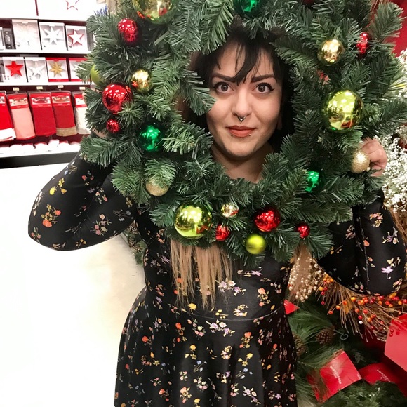 Meet your Posher, Jennifer - Picture 2 of 6